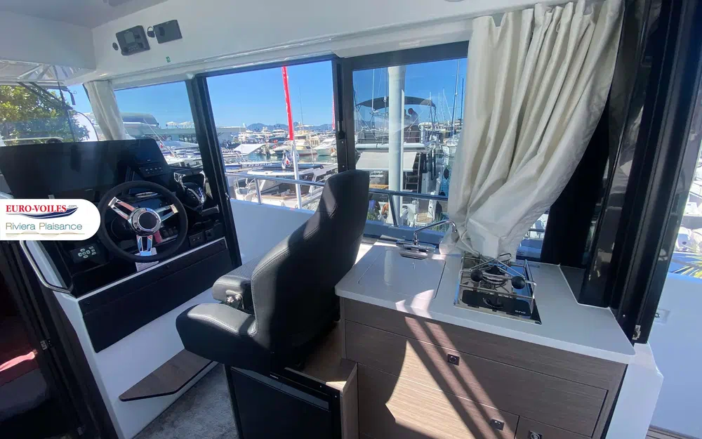slider 6 Jeanneau Merry Fisher 895 Sport