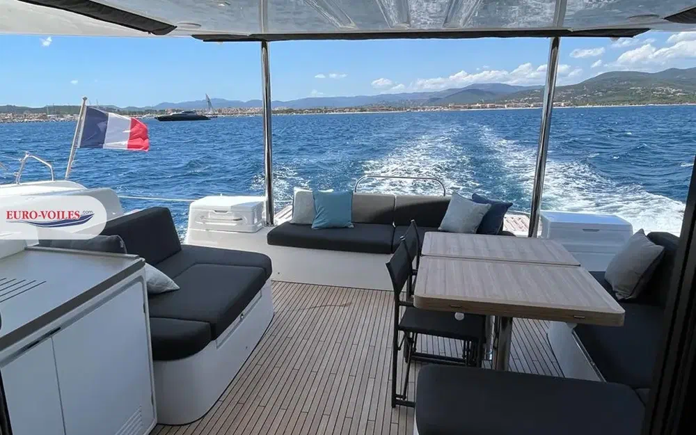 slider 10 Lagoon 51