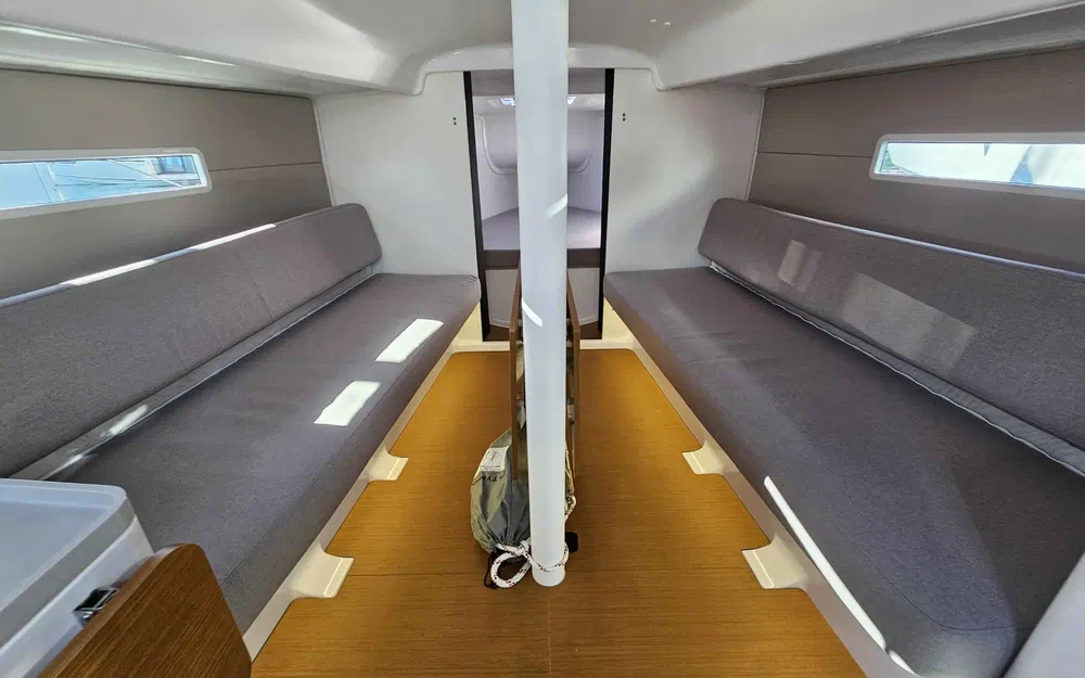 slider 8 Beneteau First 30