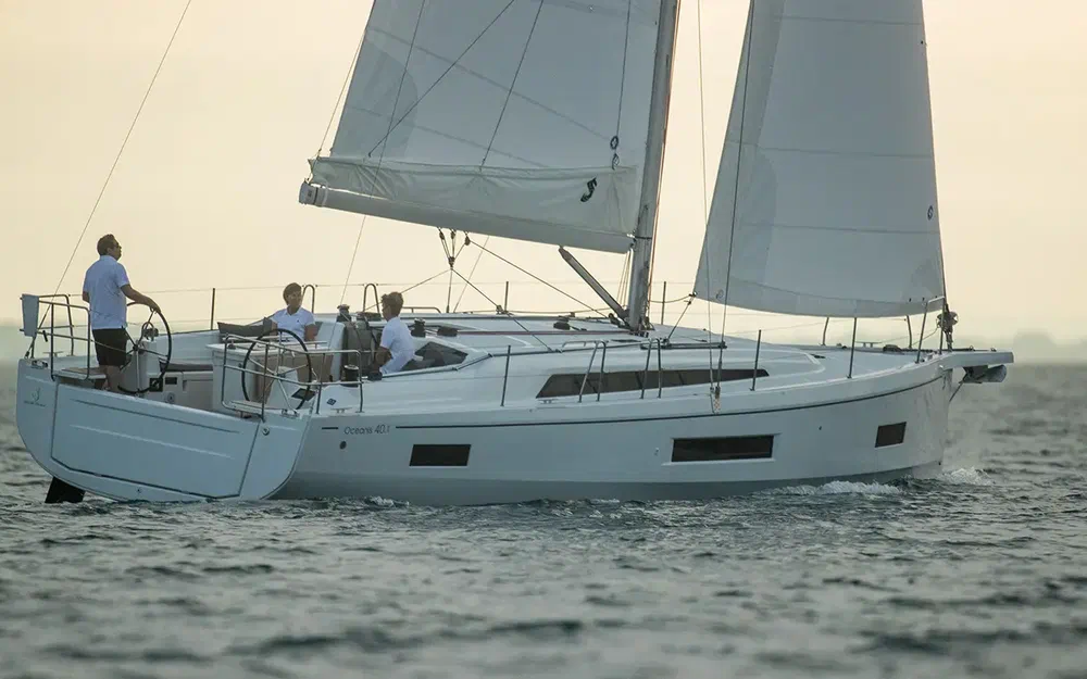 slider 1 Beneteau Oceanis 40.1