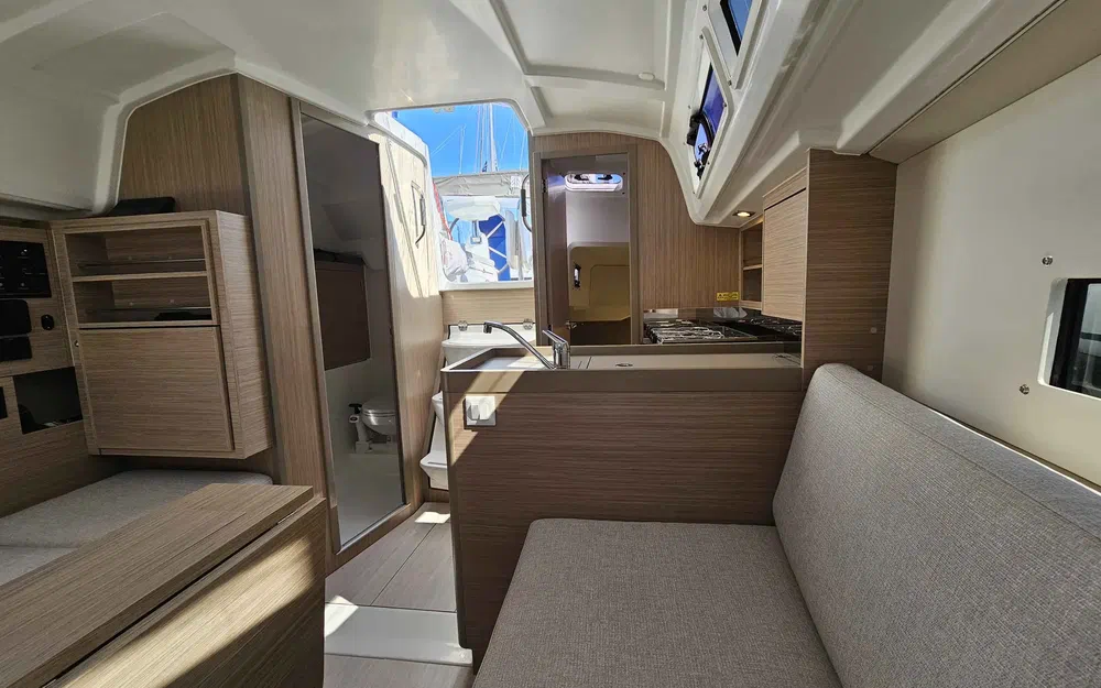 slider 4 Beneteau Oceanis 40.1