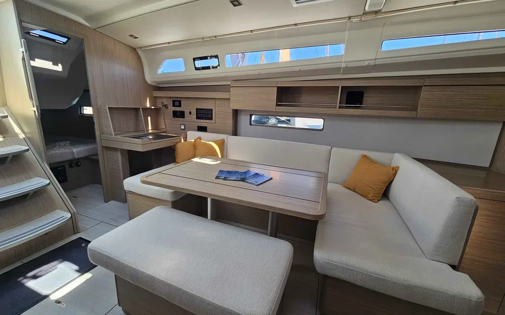 slider 7 Beneteau Oceanis 40.1