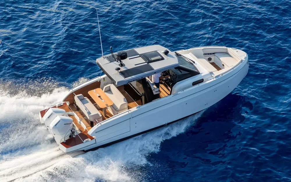 slider 0 Beneteau Gran Turismo 35