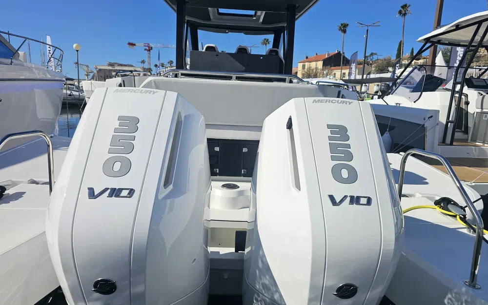 slider 12 Beneteau Gran Turismo 35