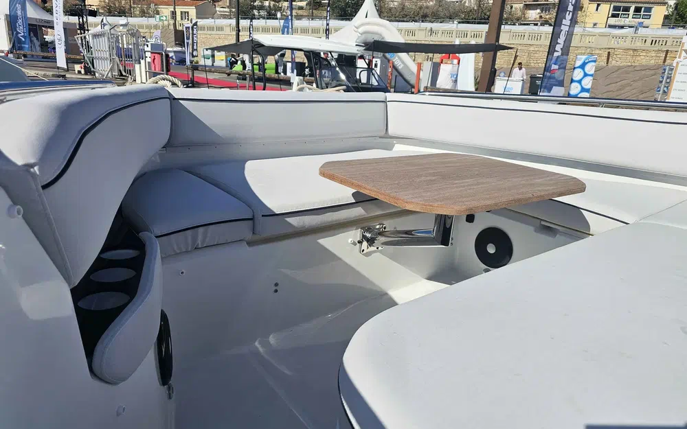 slider 16 Beneteau Gran Turismo 35