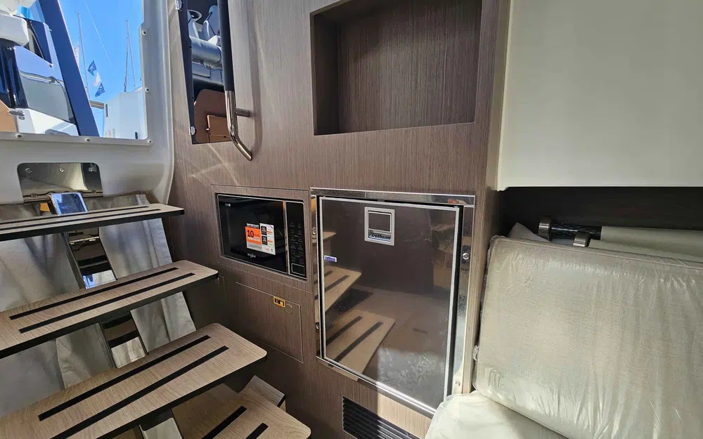 slider 19 Beneteau Gran Turismo 35
