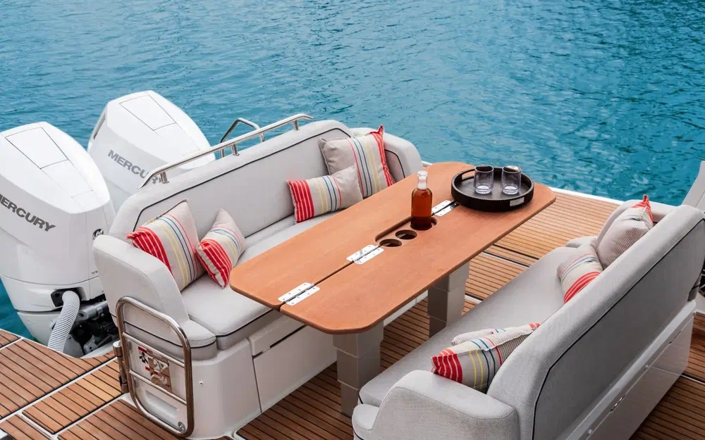 slider 3 Beneteau Gran Turismo 35