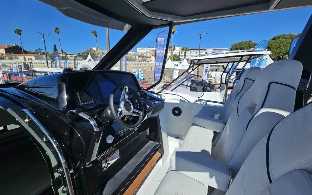 slider 7 Beneteau Gran Turismo 35