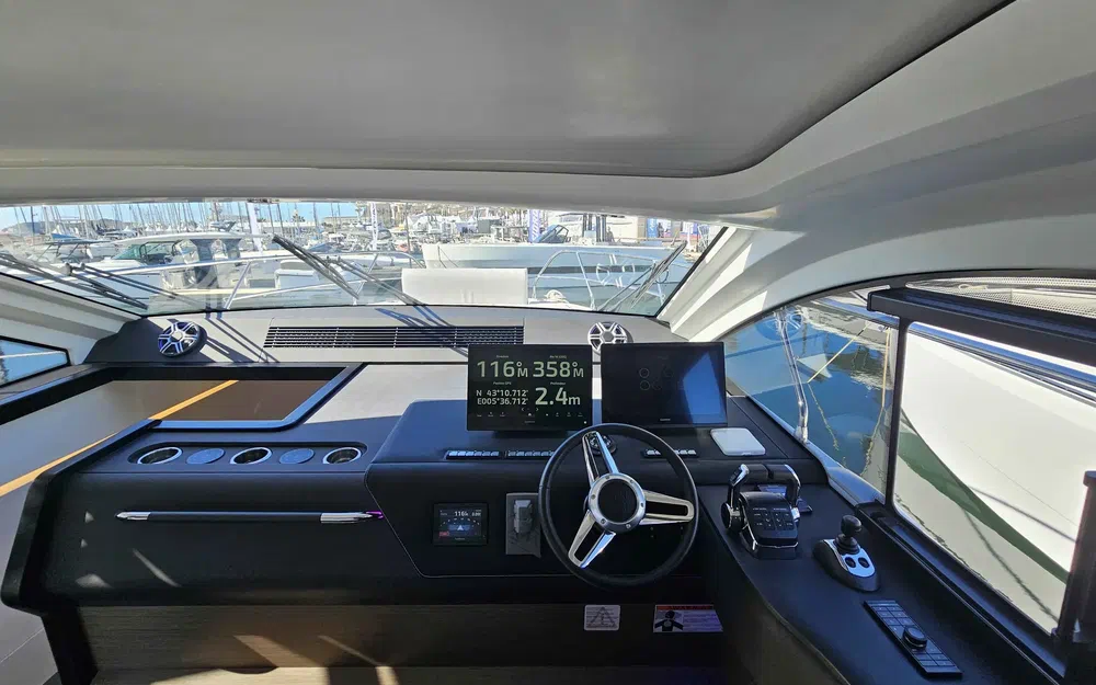 slider 14 BENETEAU GRAN TURISMO 40
