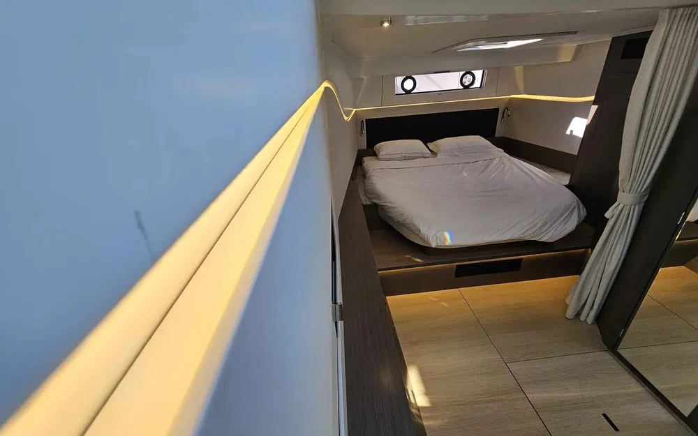 slider 16 BENETEAU GRAN TURISMO 40