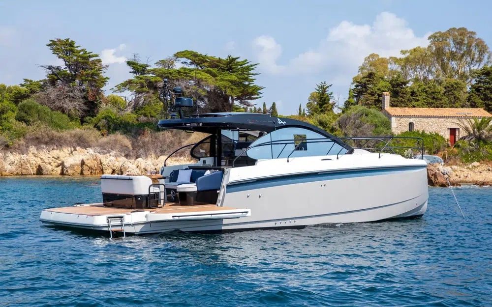 slider 1 BENETEAU GRAN TURISMO 40