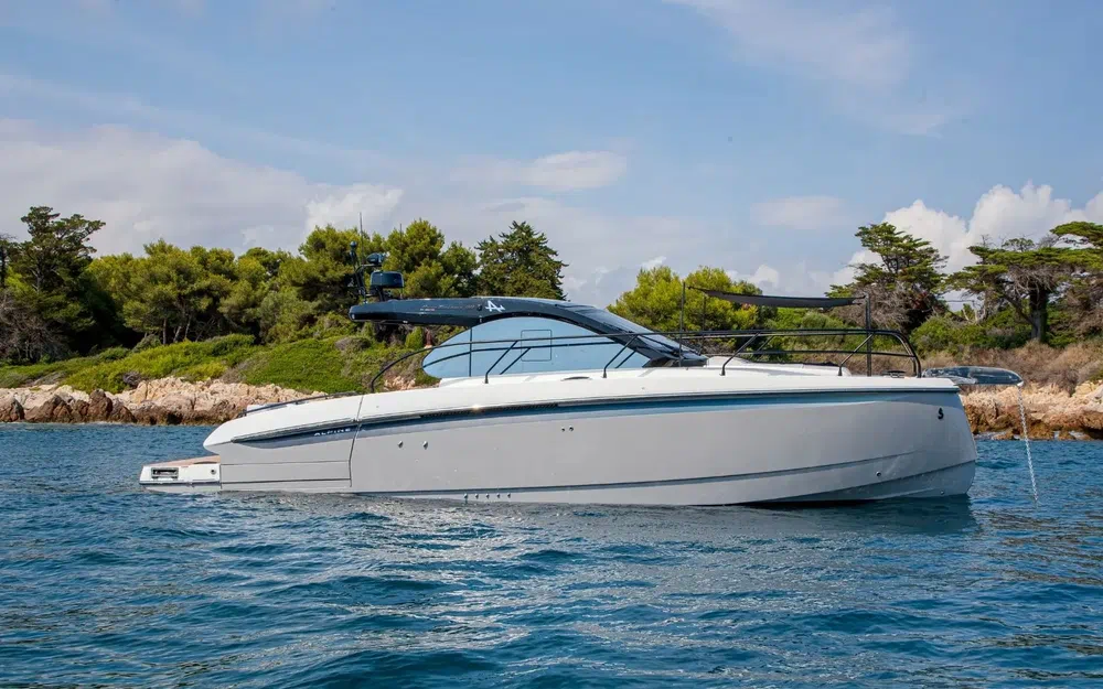 slider 2 BENETEAU GRAN TURISMO 40