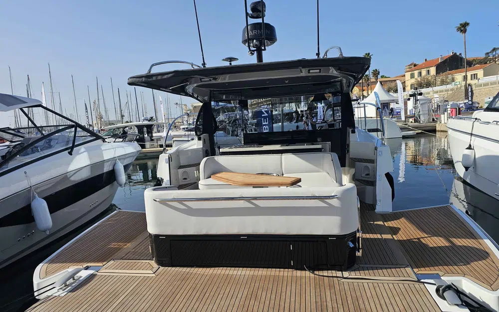 slider 5 BENETEAU GRAN TURISMO 40