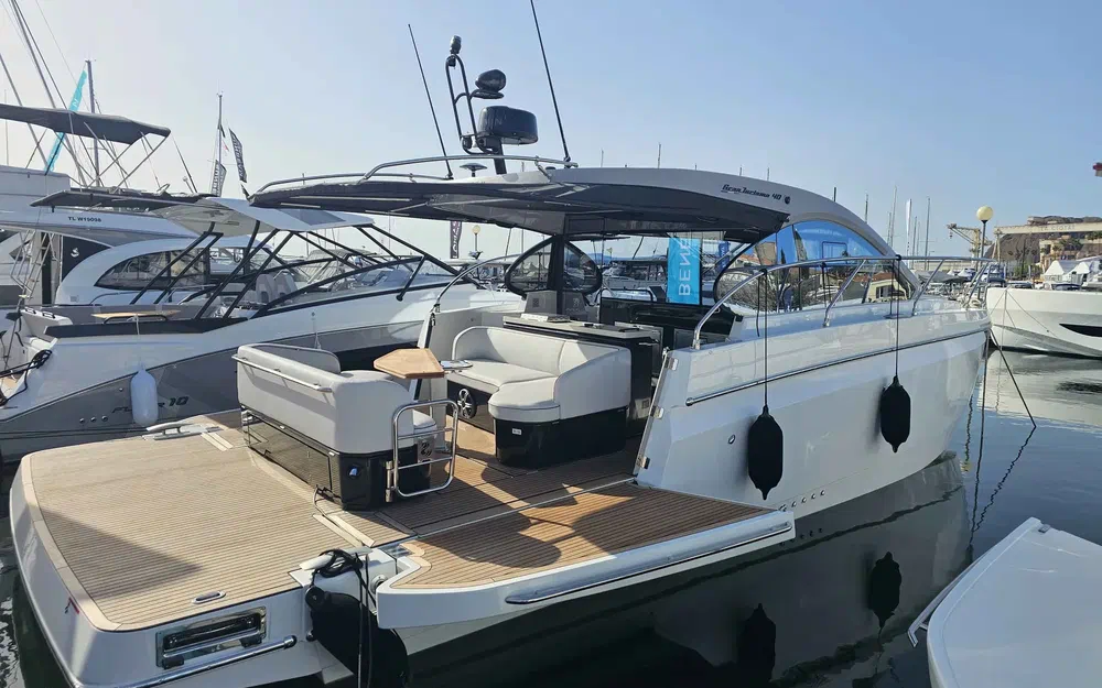 slider 6 BENETEAU GRAN TURISMO 40