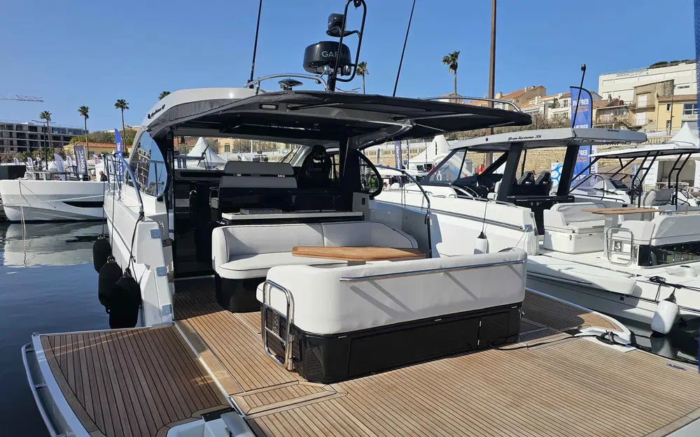 slider 7 BENETEAU GRAN TURISMO 40