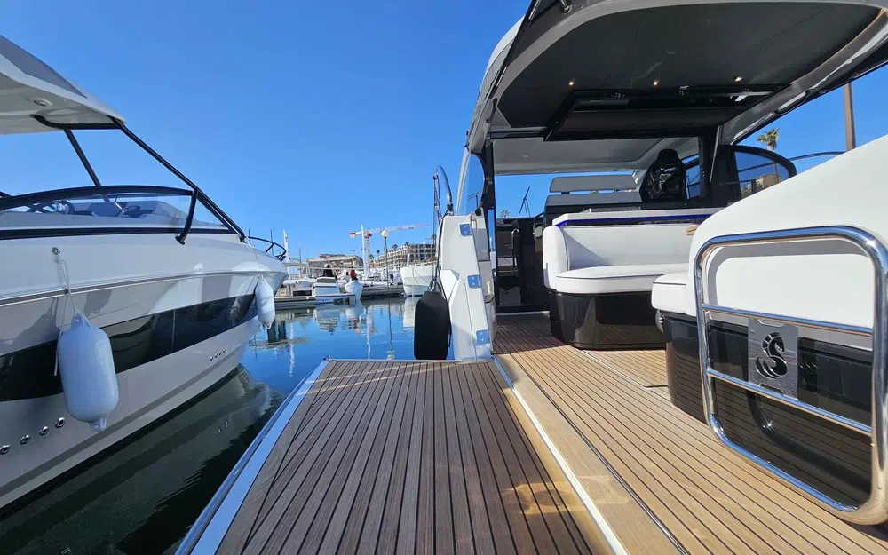 slider 8 BENETEAU GRAN TURISMO 40