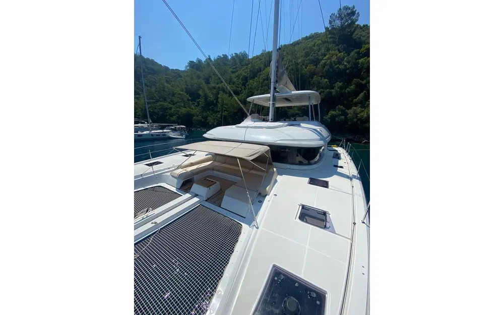 slider 0 Lagoon 55