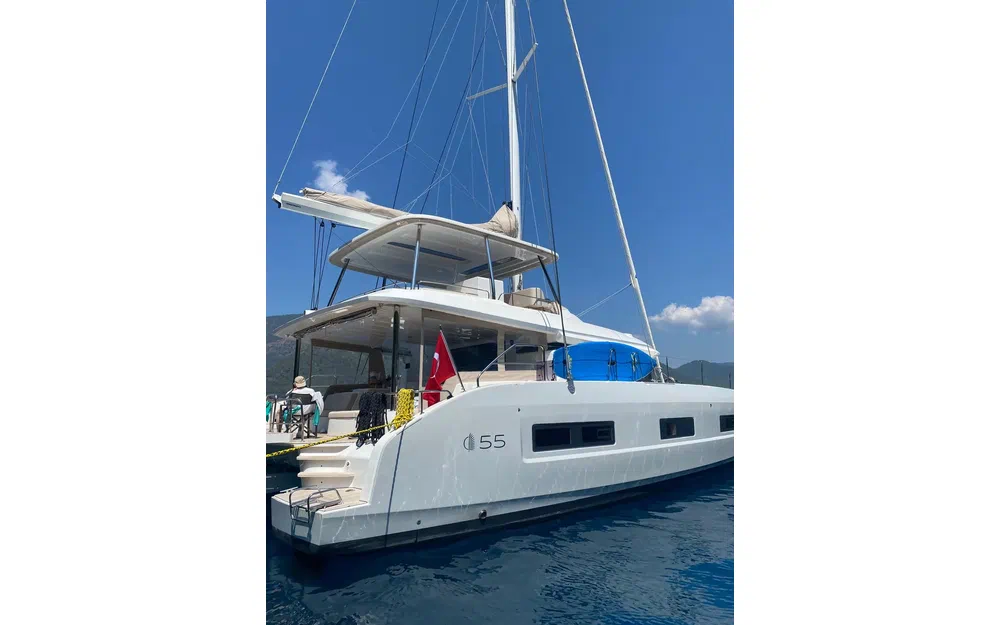 slider 5 Lagoon 55