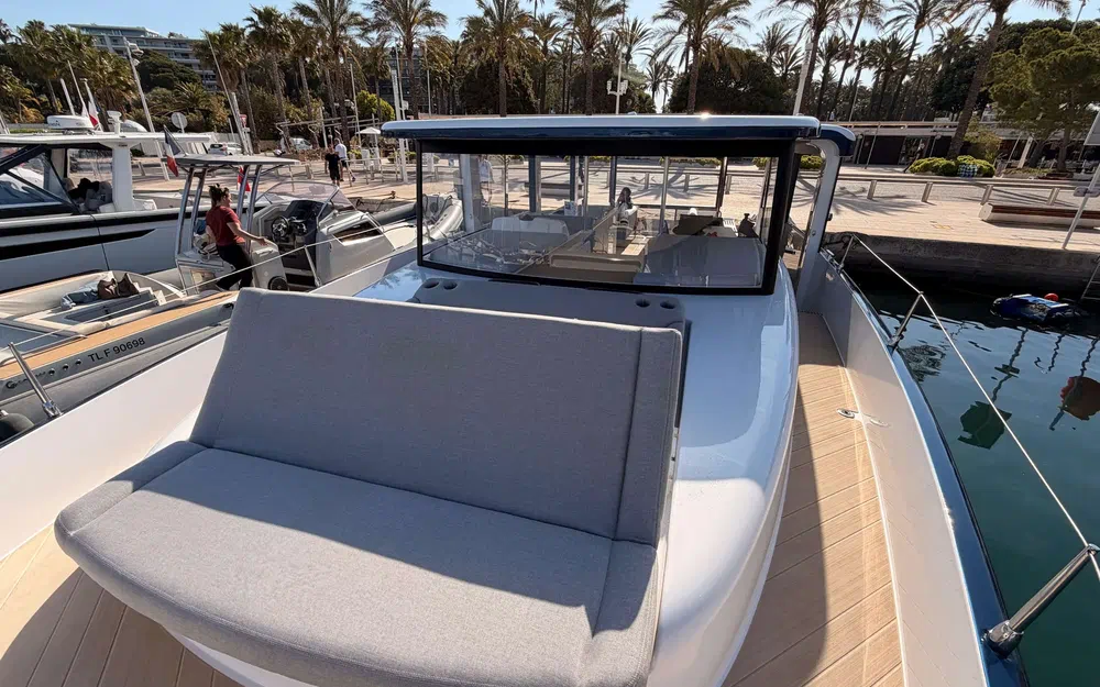 slider 15 Jeanneau Sea Loft 480