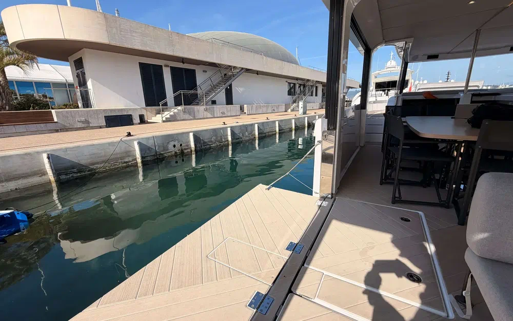 slider 16 Jeanneau Sea Loft 480