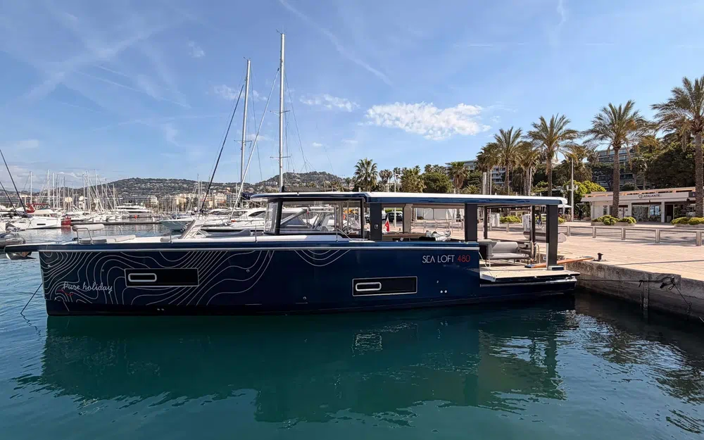 slider 1 Jeanneau Sea Loft 480