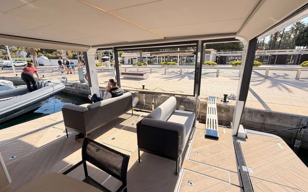 slider 7 Jeanneau Sea Loft 480