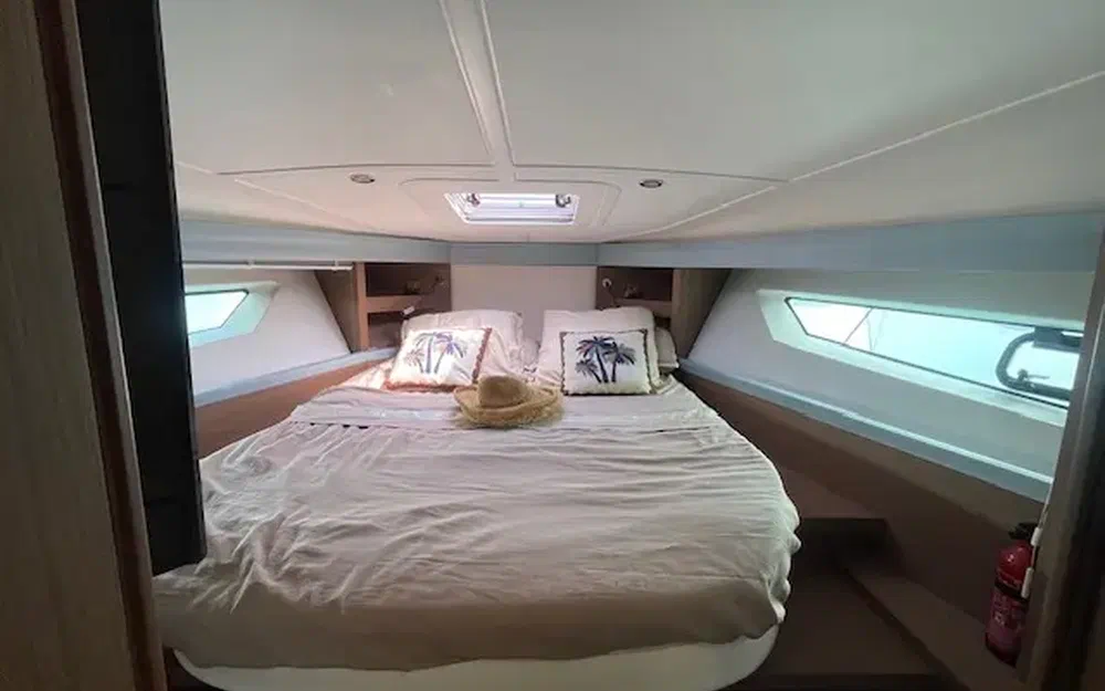 slider 13 Beneteau Gran Turismo 40