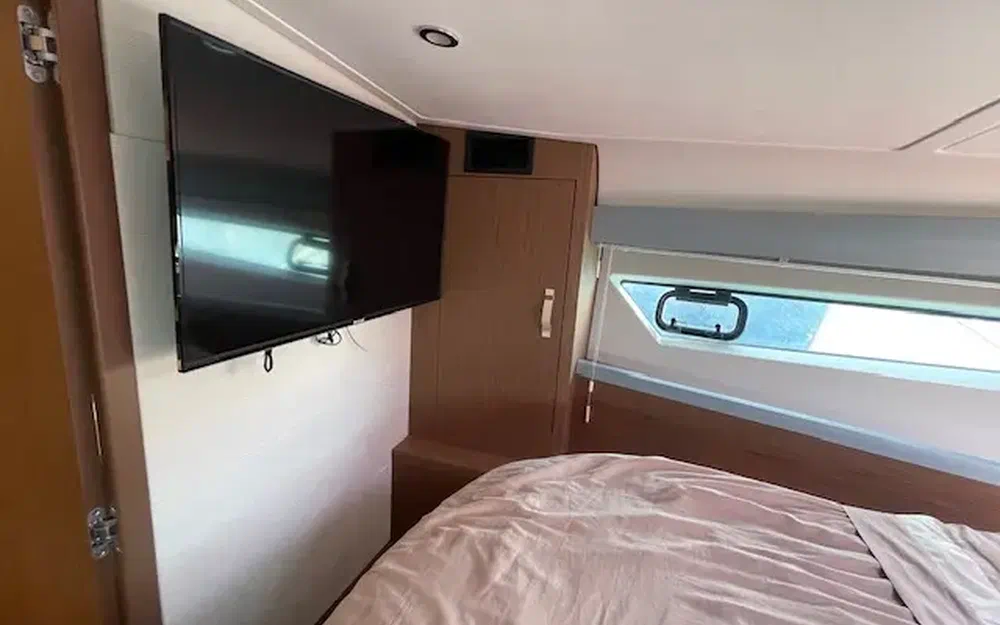 slider 14 Beneteau Gran Turismo 40