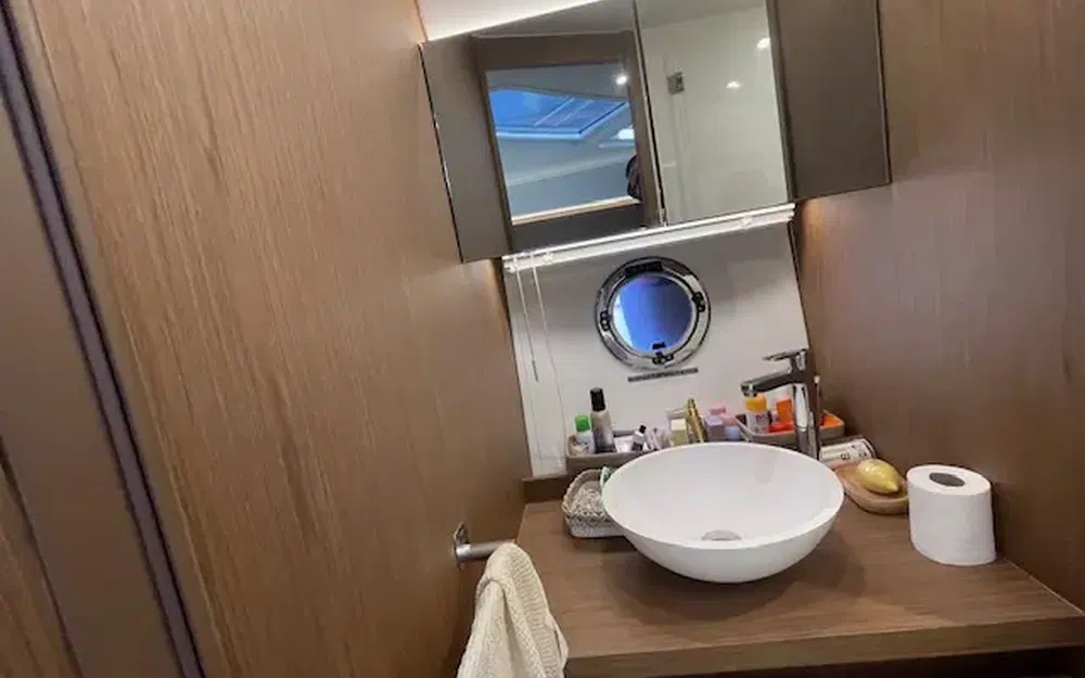 slider 15 Beneteau Gran Turismo 40