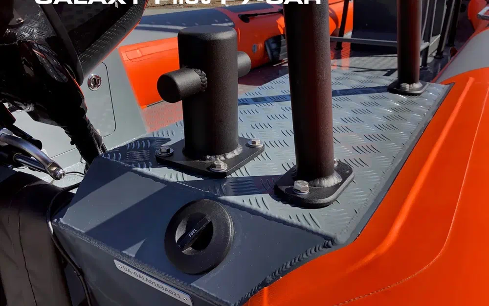 slider 15 Iron Boats GALAXY PILOT P 6.5