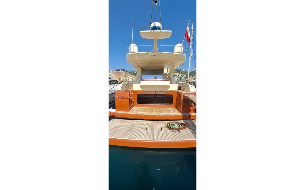 slider 15 Ferretti Altura 690