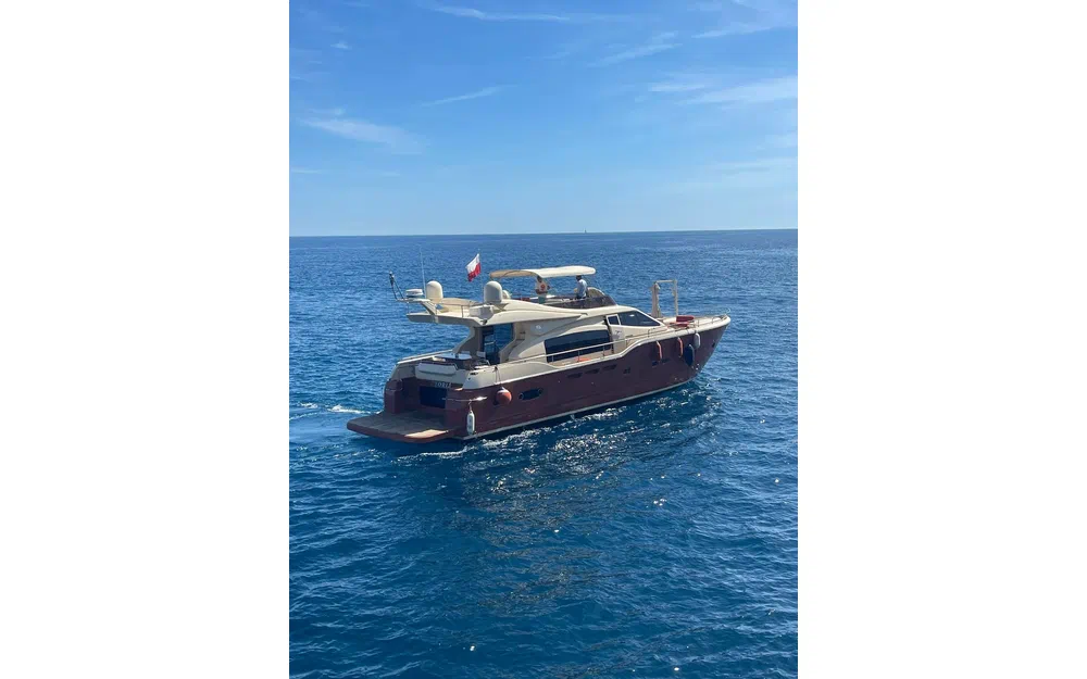 slider 20 Ferretti Altura 690