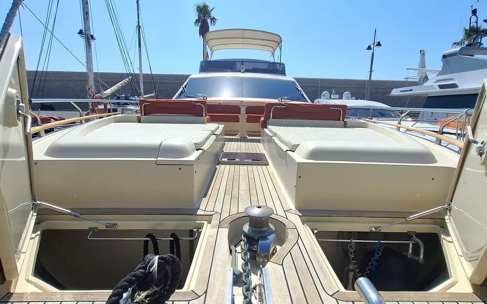 slider 9 Ferretti Altura 690