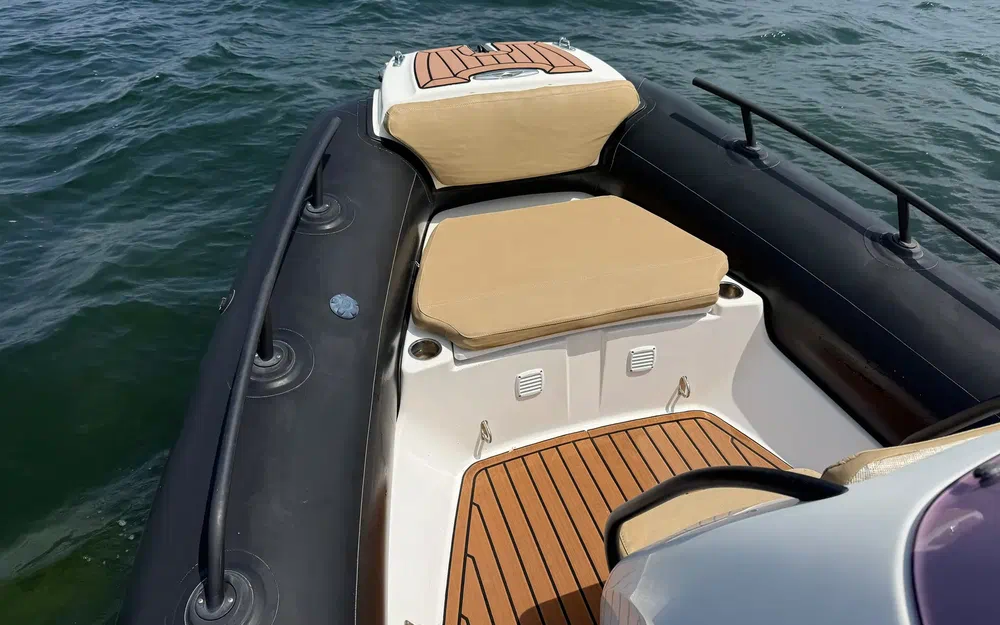 slider 2 Grand Golden Line G650