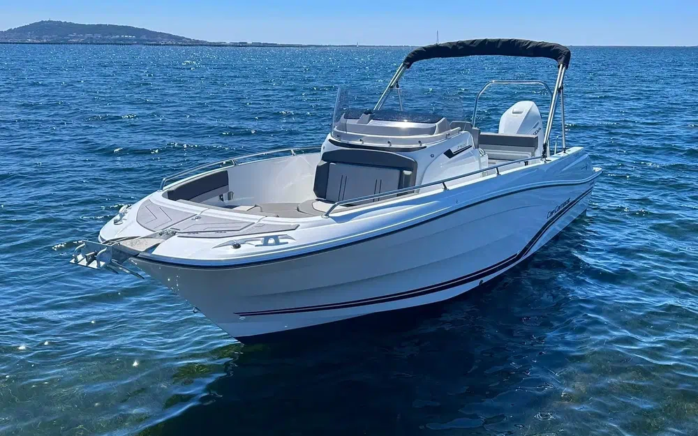 slider 1 Jeanneau Cap Camarat 7.5 CC Serie 3