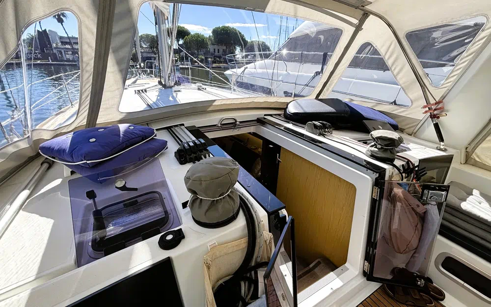 slider 5 Beneteau Oceanis 45