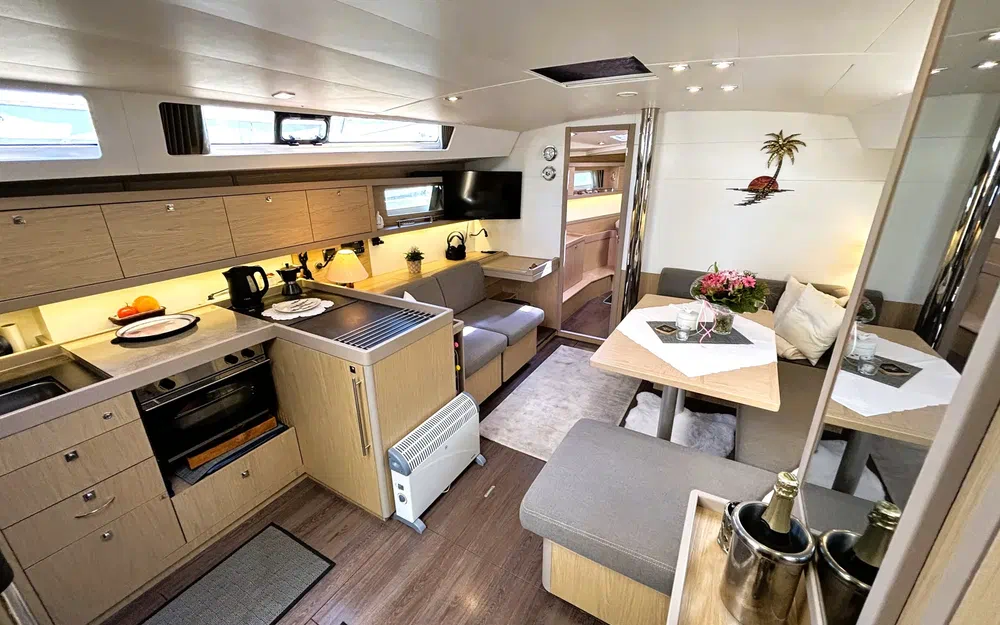 slider 19 Beneteau Oceanis 45