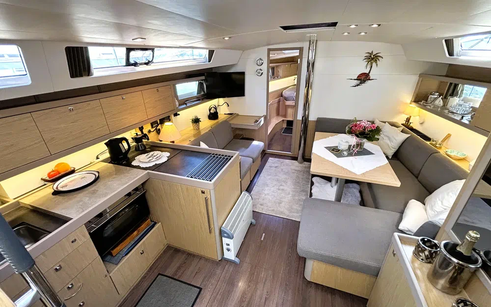 slider 20 Beneteau Oceanis 45