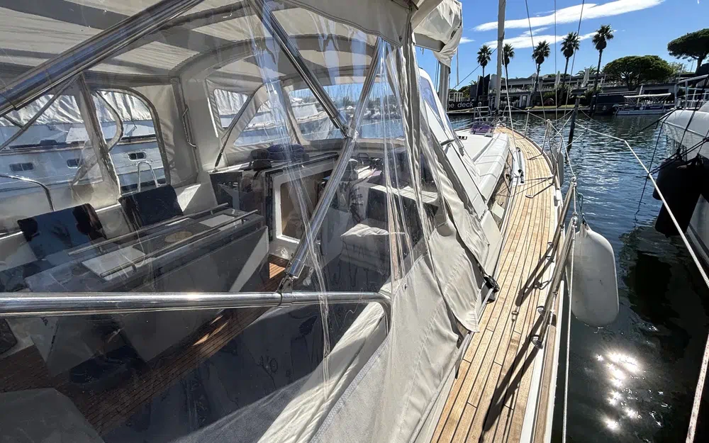 slider 9 Beneteau Oceanis 45