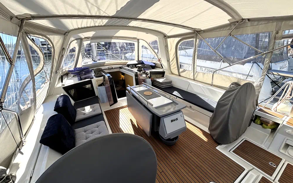 slider 4 Beneteau Oceanis 45