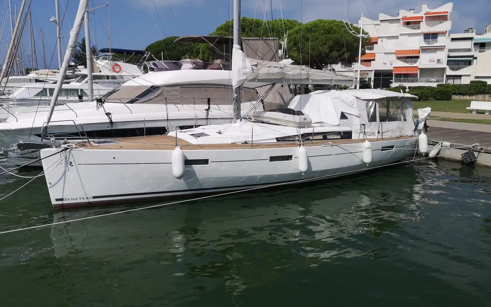 slider 2 Beneteau Oceanis 45