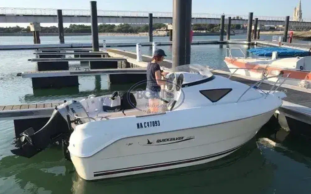 slider 5 Quicksilver 460 Cruiser