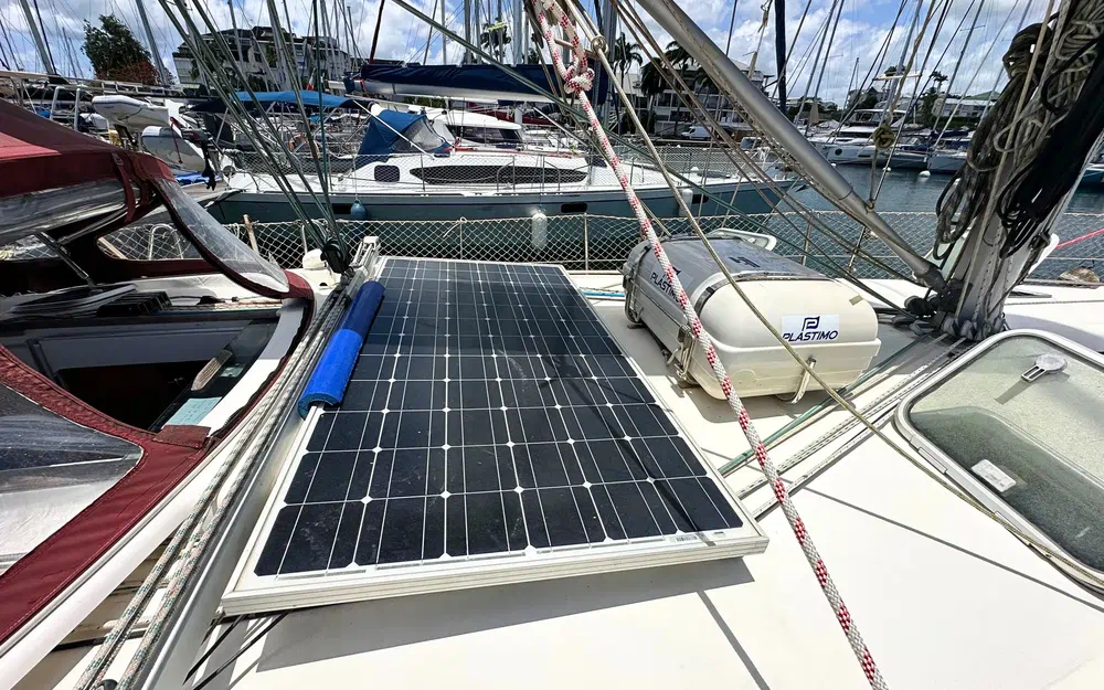 slider 9 Beneteau Oceanis 411 Clipper