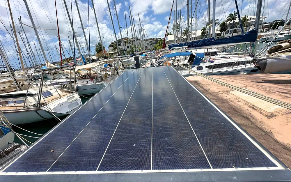 slider 8 Beneteau Oceanis 411 Clipper