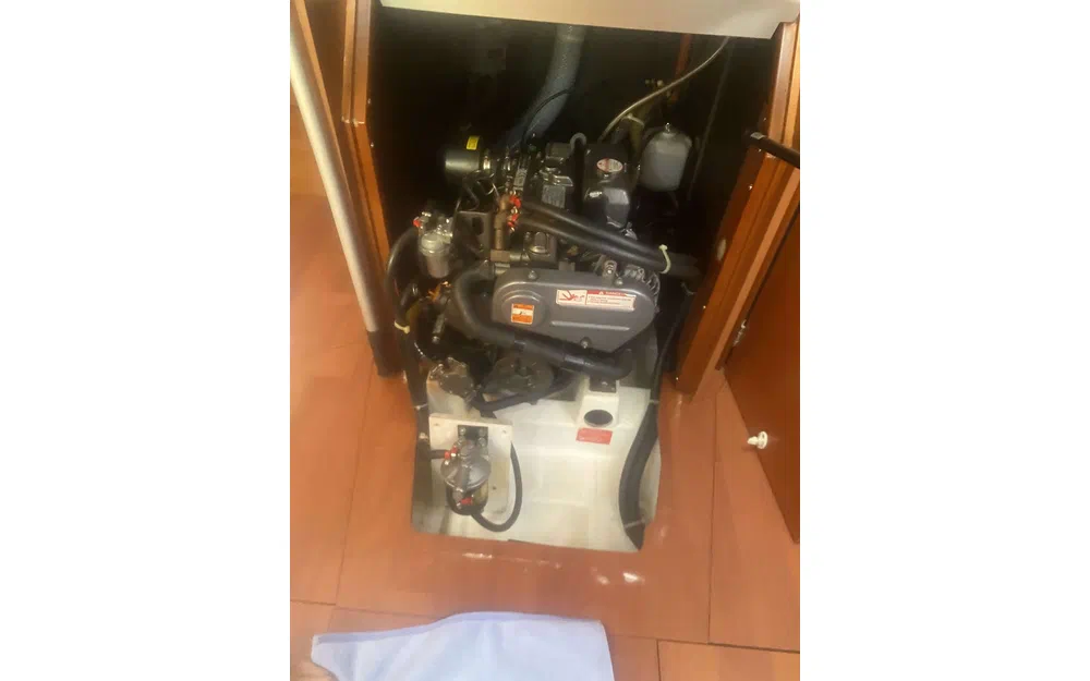 slider 8 Beneteau Oceanis 35.1