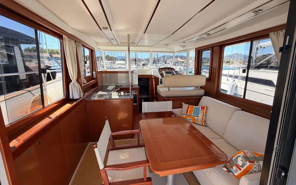 slider 5 Beneteau Swift Trawler 34