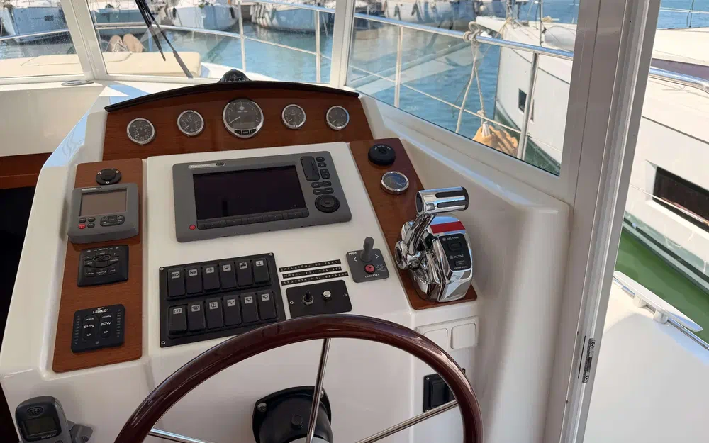 slider 8 Beneteau Swift Trawler 34