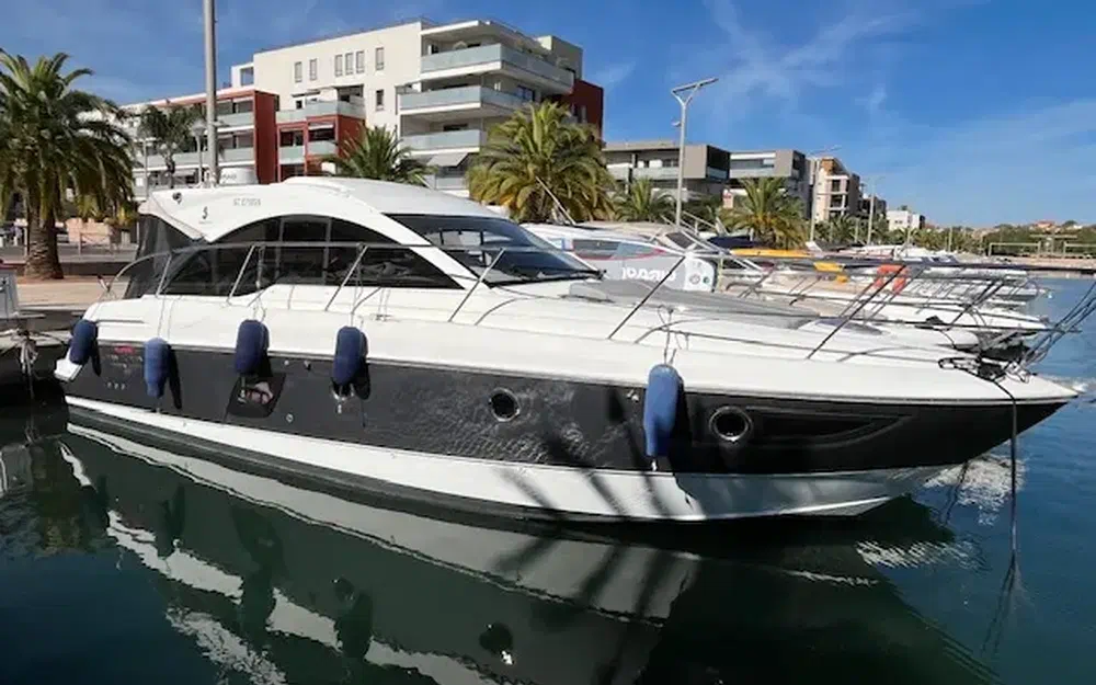 slider 0 Beneteau Gran Turismo 38
