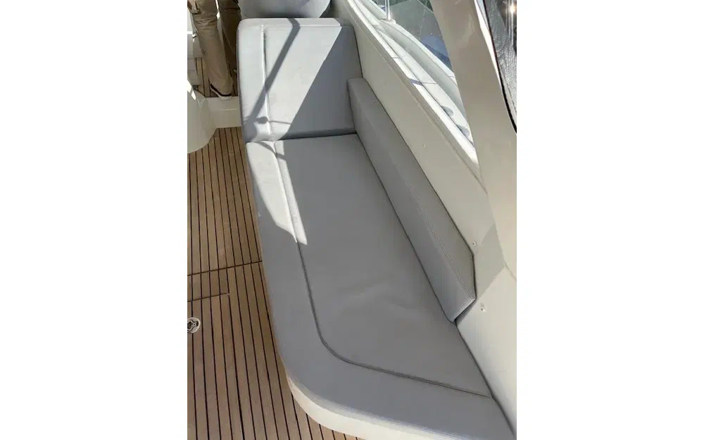 slider 7 Beneteau Gran Turismo 38