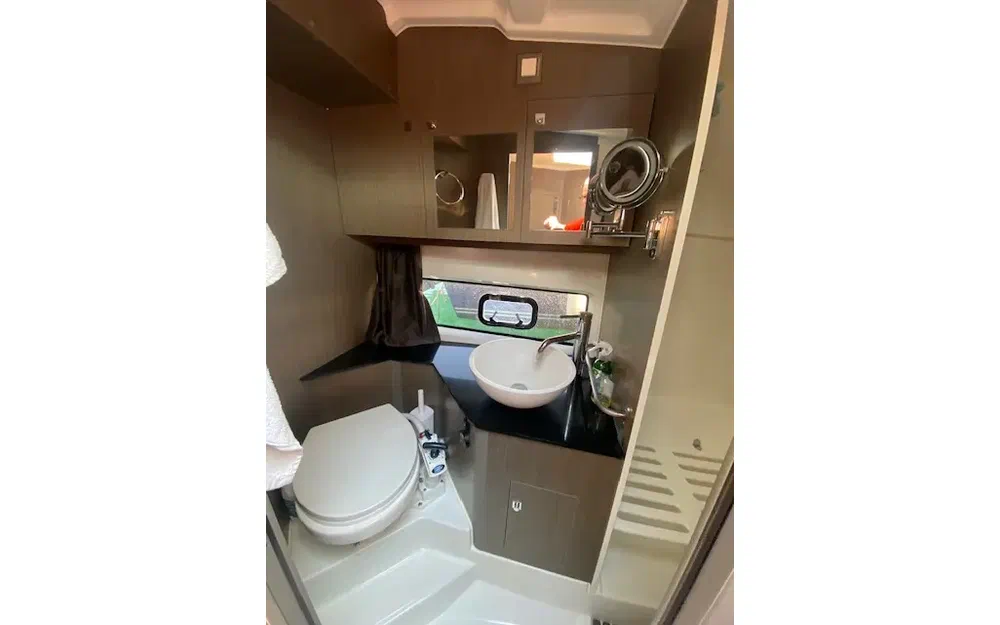 slider 14 Beneteau Gran Turismo 32